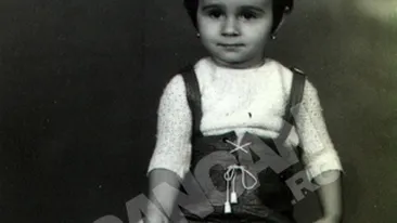 Brunetica aceasta a ajuns o blonda sexy, care a facut senzatie in Playboy. Cine crezi ca e?