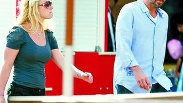 Spala-te sau te parasesc!