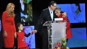 Ce spune mama lui Ponta despre Victor Presedinte: "Cand ies pe strada si vad pozele cu el, incerc sa..."