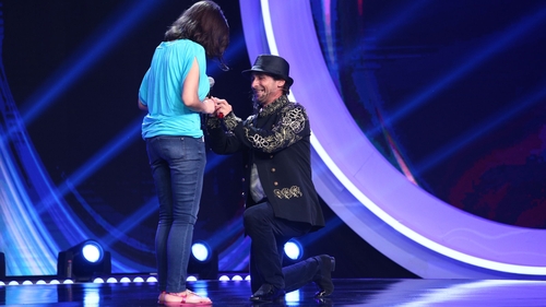 Scene ireale la Antena 1! Un șantierist a urcat pe scenă la iUmor, a luat o femeie din public și... ce a urmat întrece orice imaginație