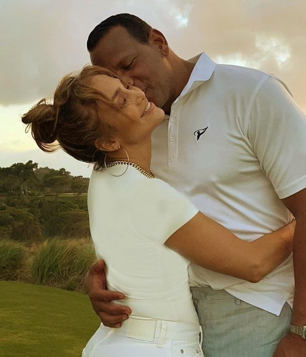 De data asta este oficial! Jennifer Lopez și Alex Rodiguez și-au spus adio, după 4 ani de relație