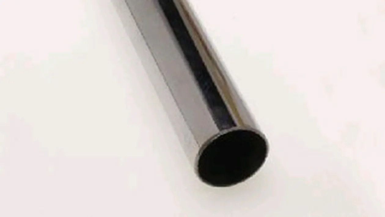 Fetita de 6 ani, ranita la scoala! A fost lovita in cap de o bara metalica!