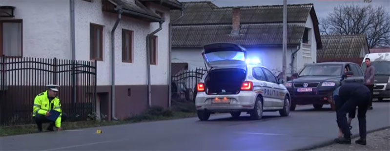 Un copil de 5 ani, spulberat de o maşină sub ochii părinţilor. Tragedia s-a petrecut în judeţul Cluj