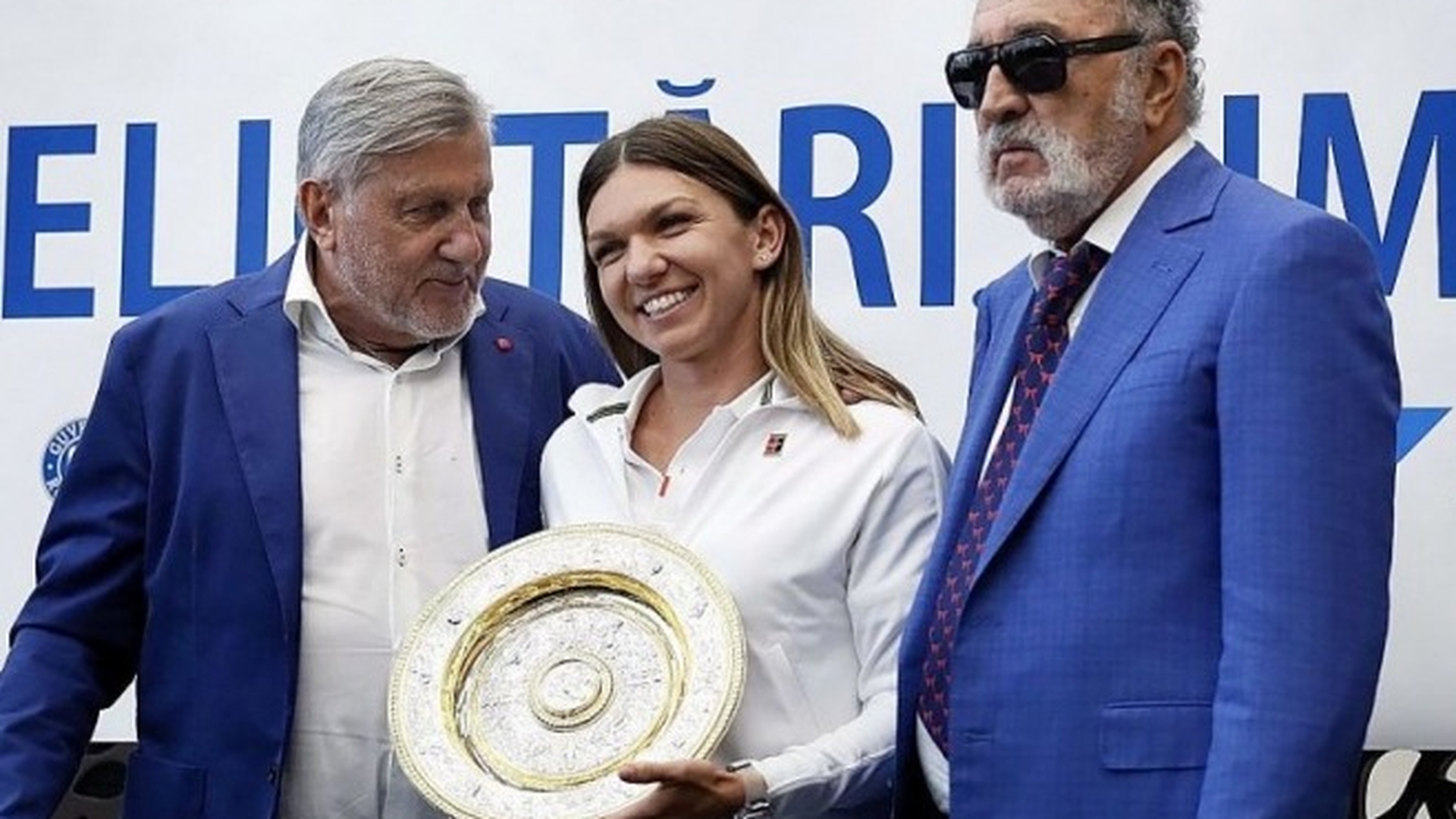 Simona Halep nu a primit cadourile de nuntă, pe care Ilie Năstase și Ion Țiriac i le-au promis: ”Bărbații se lasă greu”