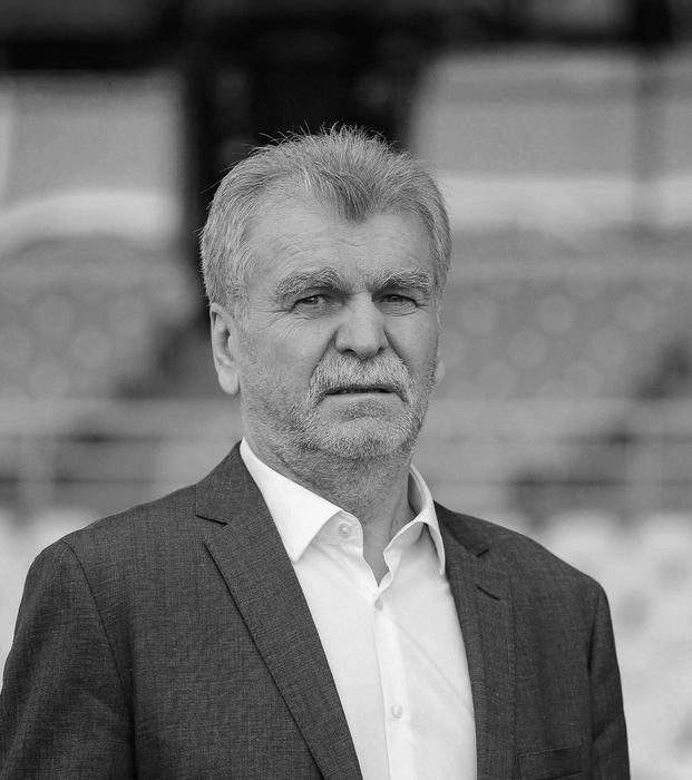 Tragedie în lumea fotbalului! Celebrul Dinu Gheorghe, găsit mort în casa din Primăverii!