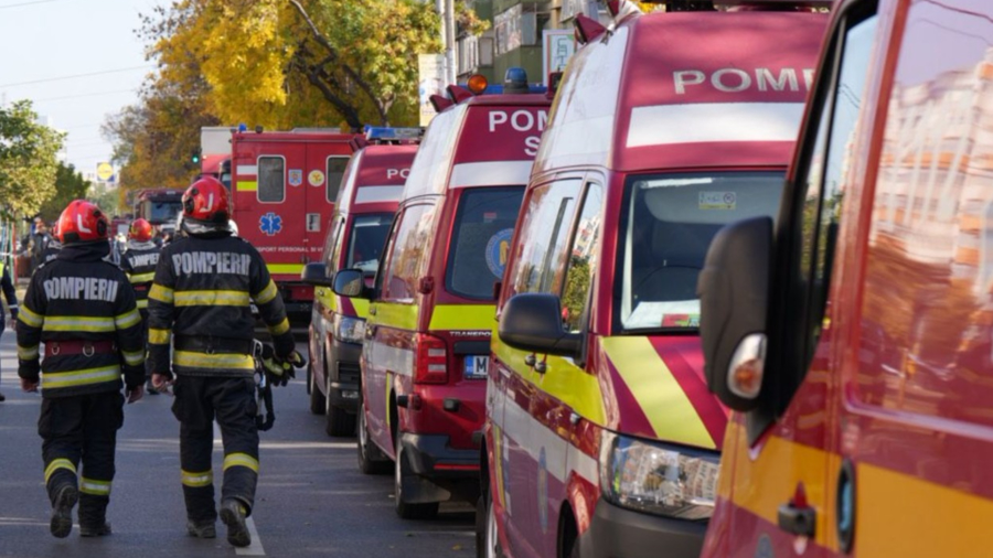 Explozie vizavi de sediul Inspectoratului General al Poliției. Mai mulți pompieri au fost chemați să intervină