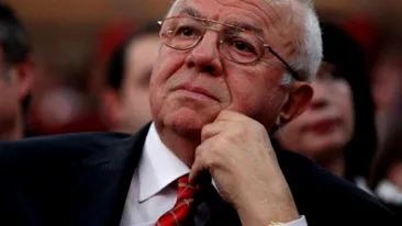 Alexandru Arşinel, operat pe inimă! Ce mesaj a transmis actorul înainte de a urca pe masa de operaţie