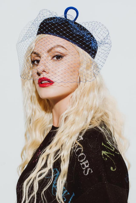 Alexandra Stan, filmată goală în cadă în timp ce cântă o manea celebră! Înregistrarea a devenit virală