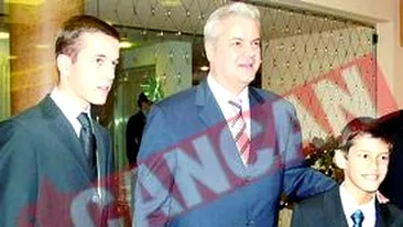 Adrian Nastase i-a facut cadou sotiei o croaziera la cercul polar