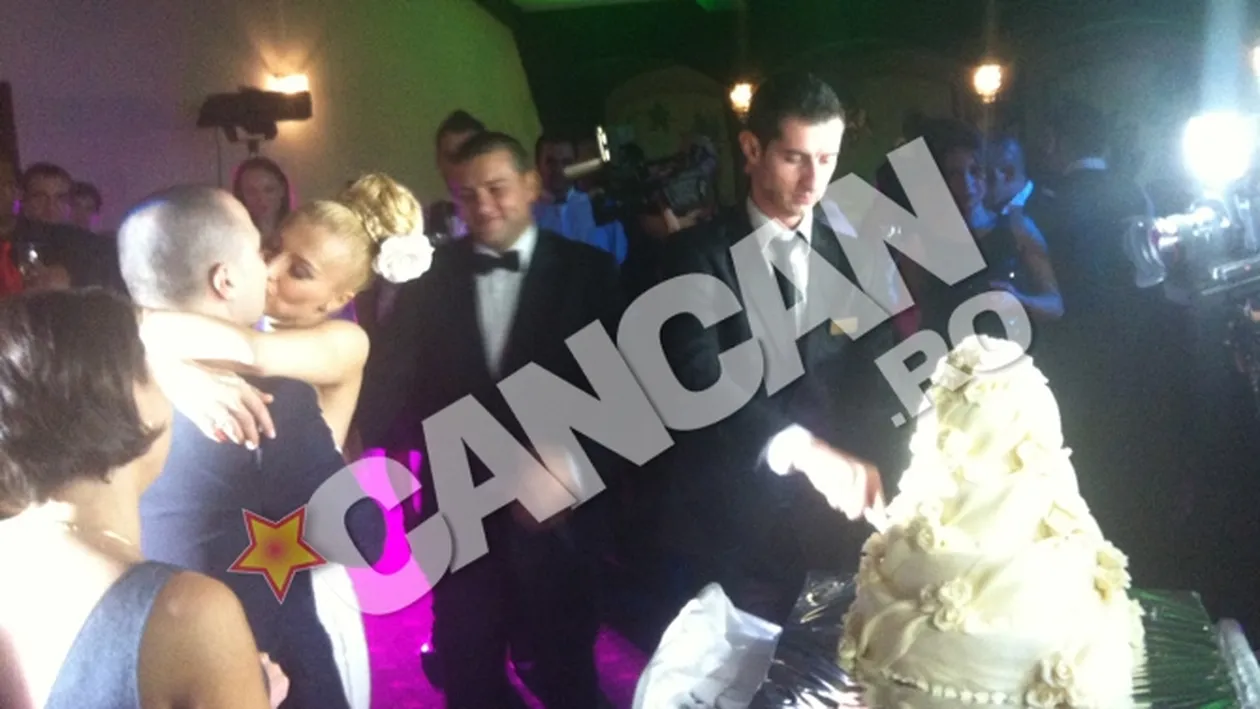 Fetele de la ASIA l-au trimis pe ginerica la cratita, in noaptea nuntii  Toate detaliile despre nunta Lorei! Sorana sI Anemona au rapit mireasa pe brate, iar mirele a rascumparat-o cu o portie de cartofi prajiti