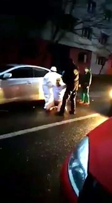 Medicii și polițiștii l-au prins din urmă pe pacientul cu COVID-19 și l-au dus înapoi la spital