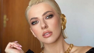 Lidia Buble își face de cap după despărțirea de Răzvan Simion! Ipostaza indecentă în care s-a fotografiat artista