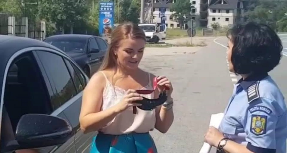Marcela Fota a testat ochelarii care simulează consumul de alcool