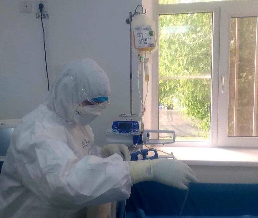 Pacienta de 87 de ani a răspuns bine la tratamentul cu plasmă, potrivit medicilor