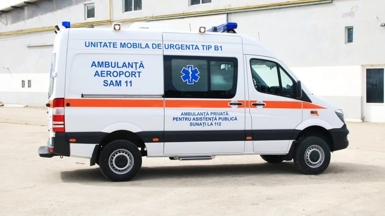 Un băiețel de 2 ani și 6 luni a fost accidentat după ce mama lui a traversat neregulamentar