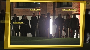 De sărbători, Mihai Bobonete, Mihai Rait și magicianul Robert Tudor și-au luat soțiile și... Șpriț de “comedie” la LOFT!