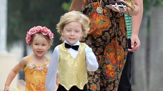 Tori Spelling este din nou gravida! Asteapta al patrulea copil la numai cinci luni dupa ce a nascut!