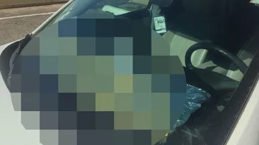 Fotografia care le-ar putea da idei soferilor din Romania! Oamenii care au trecut pe langa aceasta masina s-au frecat la ochi