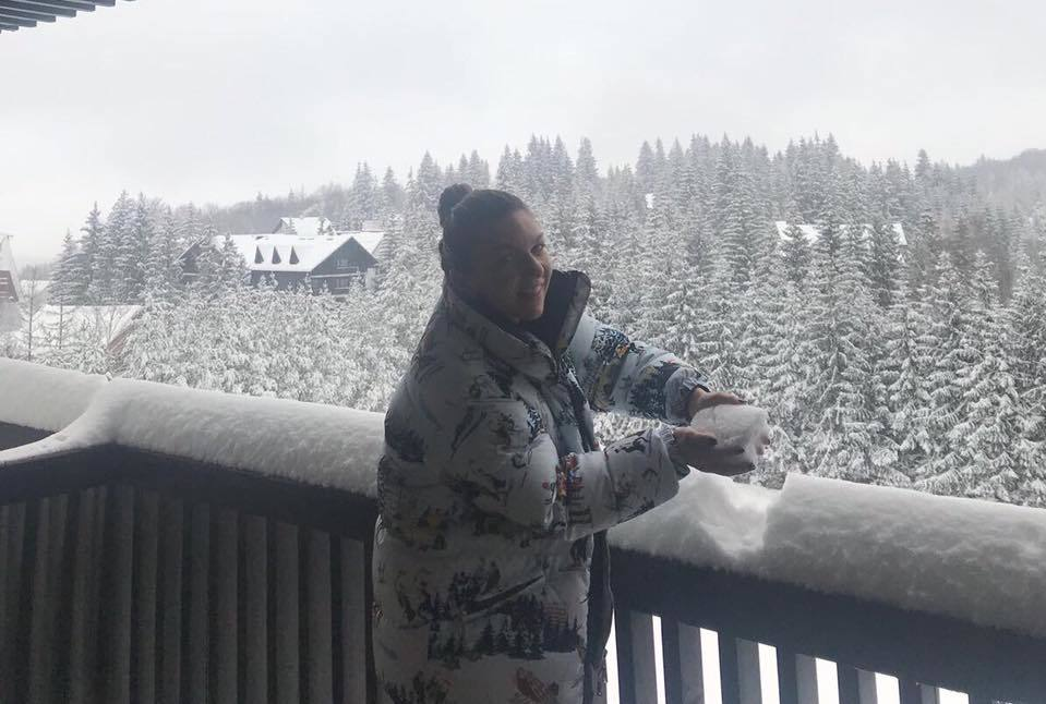 Familia Halep, achiziţie de 180.000 de euro! Cu ce maşină era aşteptată Simona la aeroport