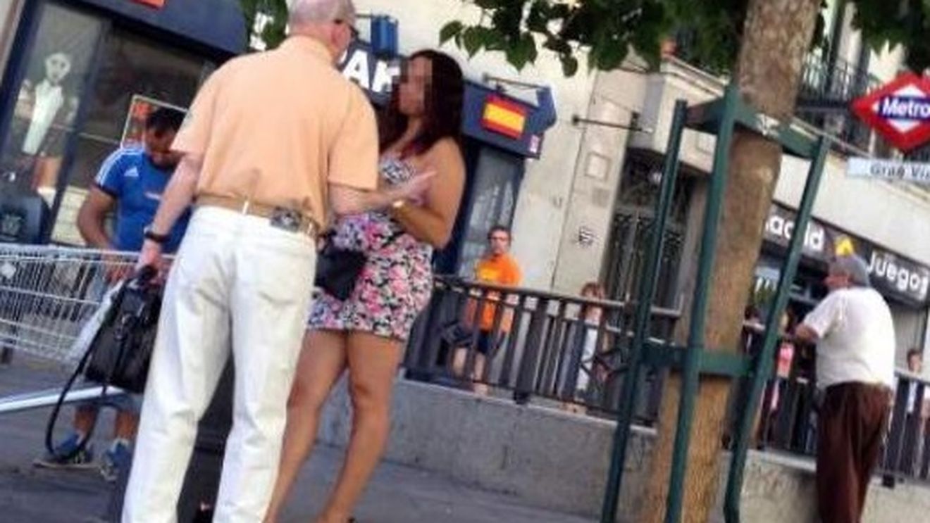 Prostituatele, protejate de statul spaniol! Acestea vor primi de la autorități venitul minim garantat, în contextul pandemiei de coronavirus