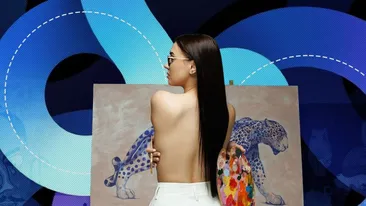 Interzis cardiacilor! Face artă cu bustul gol: Artista Adelina Robu pictează cu nurii și susține că nu e nimic rușinos în asta!„Eu exprim feminitatea. Corpul unei femei este frumos!”