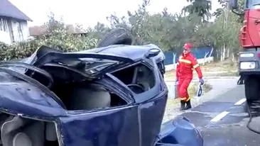 Accident grav în Argeș. Patru oameni au fost răniți, un bărbat este inconștient - VIDEO