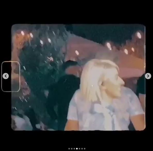 Lidia Buble a încins Instagram-ul după ce a ridicat picioarele în timp ce purta o fustă mini! Are sau nu lenjerie intimă?!
