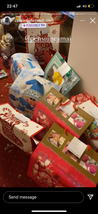 Moș Crăciun a venit și la vedetele din România!  Ce au găsit sub pom Andreea Bălan, Cătălin Botezatu sau Bianca Drăgușanu