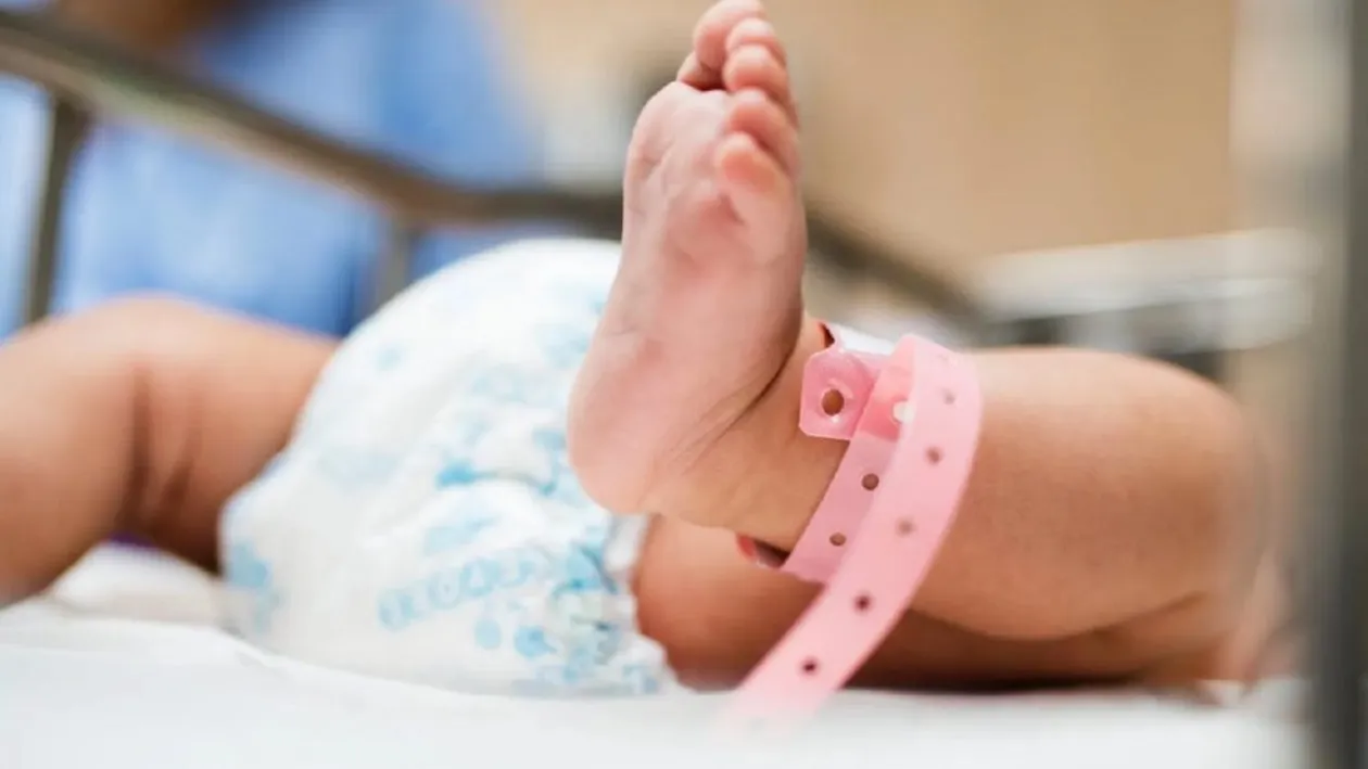 Familia unui bebeluș, distrusă de durere! Copilul este cea mai tânără victimă a coronavirusului