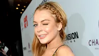 Actriţa LINDSAY LOHAN s-a pozat topless şi le-a arătat tuturor cât a îmbătrânit: „Ar fi cazul să...“