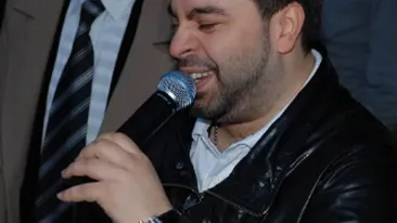 Dupa disparitie, Florin Salam a revenit in forta si isi prezinta pentru prima data copiii la televizor