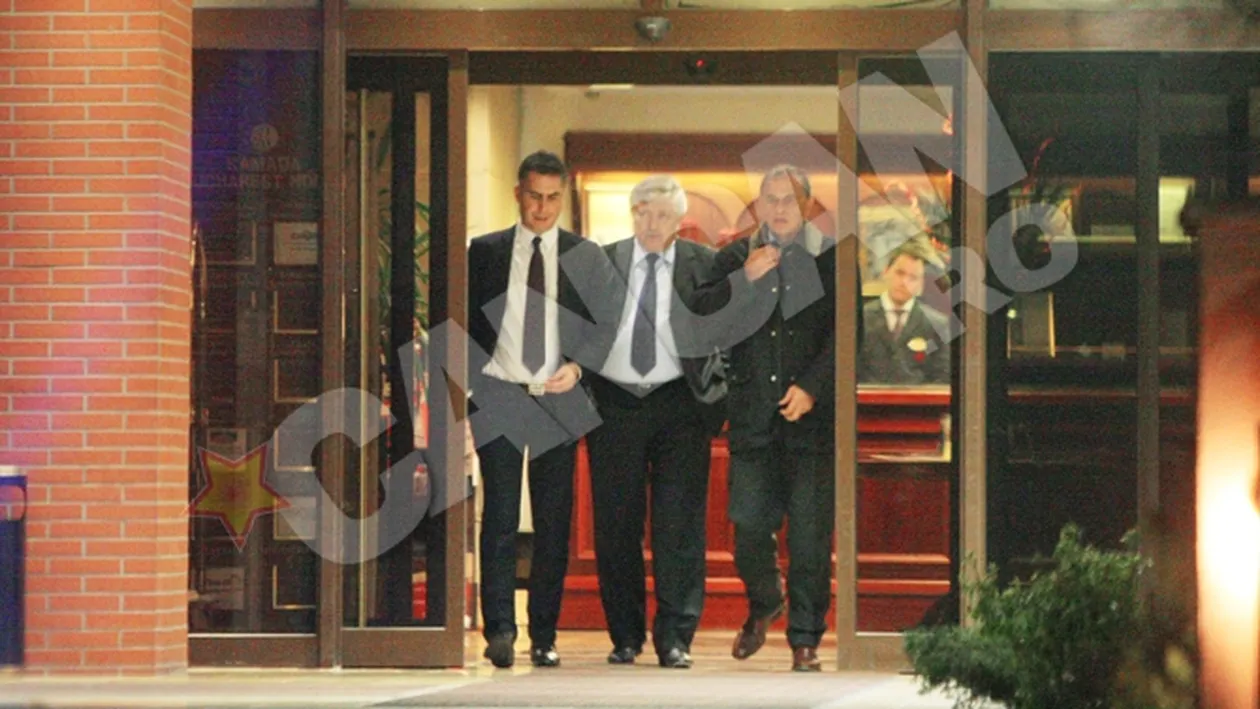 VIDEO Mircea Geoana, intalnire la ceas de seara cu finul si cu un deputat al puterii: dupa cina cea de taina, despartirea cea prelunga