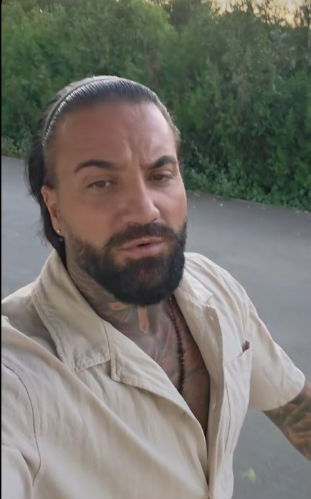 Mesajul transmis de Marcel de la Insula Iubirii, după ce a fost pus la zid de către fanii emisiunii: ”E treaba unui clovn”