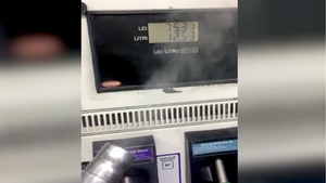 Țeapă la o benzinărie de pe DN1! Un șofer a plătit motorina cu care și-a alimentat mașina, dar, de fapt, în rezervor era... și abur