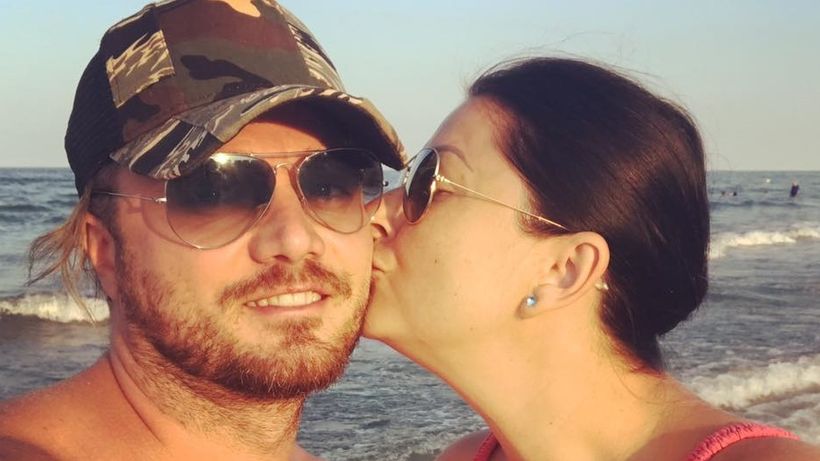 Tavi Clonda şi Gabriela Cristea se mută în casă nouă! Artistul a dezvăluit primele imagini cu locuinţa în care au băgat o avere