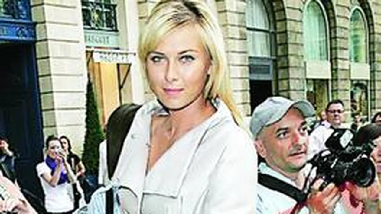 Sarapova s-a intors la moda