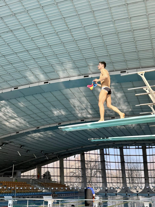 La Campionatul Mondial de Natație din Japonia, sportivul român a câștigat titlul mondial la sărituri de la mare înălţime foto: Facebook