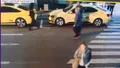 VIDEO Scandal la Aeroportul Otopeni, după ce fostul premier Dacian Cioloș a fost refuzat de un taximetrist. Ce amendă a primit șoferul