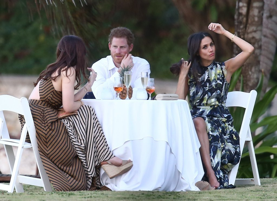 Ce sacrificiu suprem a făcut Meghan Markle pentru a fi aproape de Prinţul Harry! I-a promis că o ia de nevastă dacă face asta
