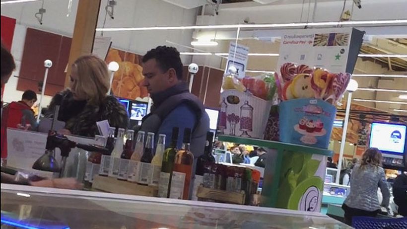 Imagini în premieră. E prima relaţie pe care şi-o asumă după divorţ. Dana Săvuică & iubitul nu se ascund: formează un cuplu, dar totul până la… portofel!