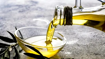 Cât de sănătos este, de fapt, uleiul de măsline? Vedeta dietei mediteraneene, cu beneficii demonstrate pentru sănătate