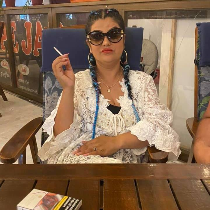 Ramona Bărbuț ar conduce casa cu o mână de fier