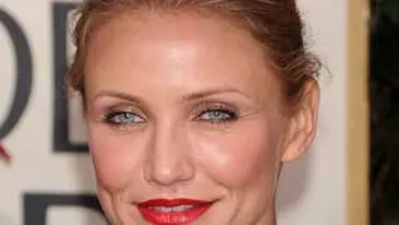 Cameron Diaz isi arata sfarcul!