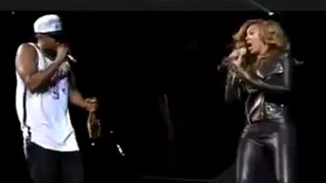 VIDEO Obraznici ca-n dormitorul lor! Jay-Z a palmuit-o pe poponet pe Beyonce