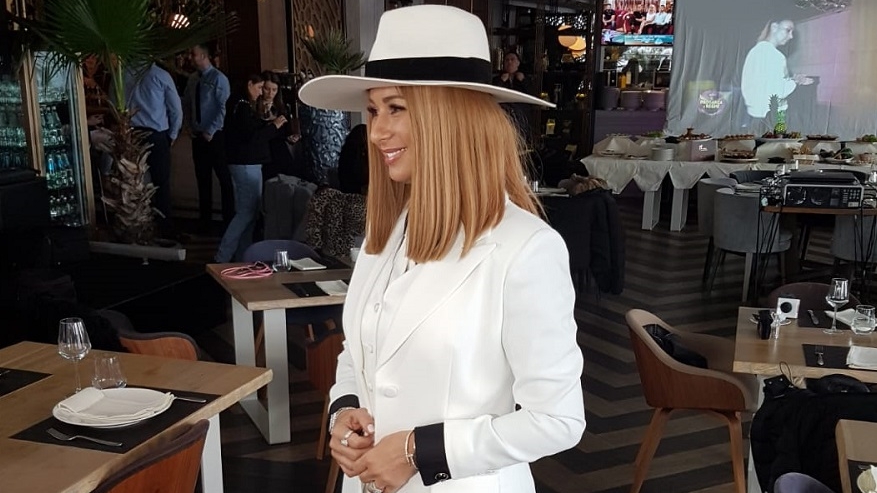 Anamaria Prodan, bijuterii și ținută de zeci de mii de euro la avanpremiera reality show-ului ”Prodanca și Reghe. Prețul succesului”