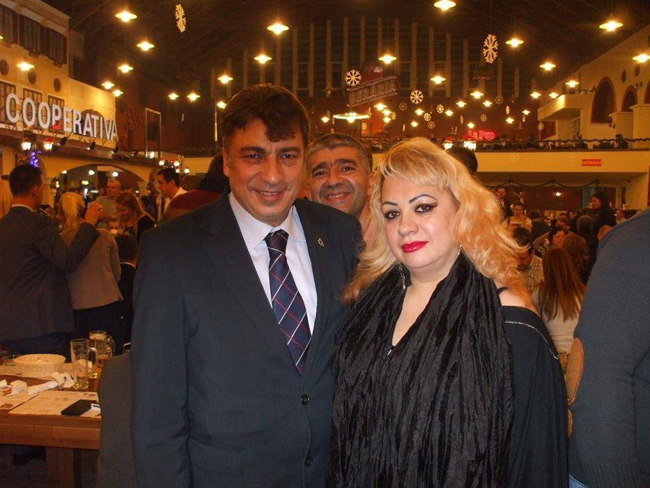Şefa femeilor din PMP Bihor, împreună cu Gelu Vişan, secretarul executiv al formaţiunii
