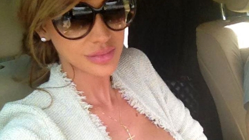 Bianca Drăguşanu s-a dus la mall şi a fost ”certată” de fani. Amănuntul esenţial care lipseşte din poze!