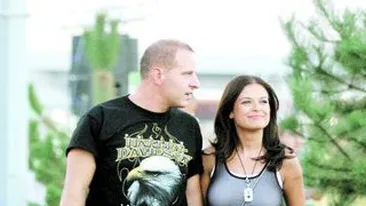 Raluca Lazarut si Tiberiu Irimia, la un pas sa se casatoreasca in SUA. Intorsi de la altar de prieteni