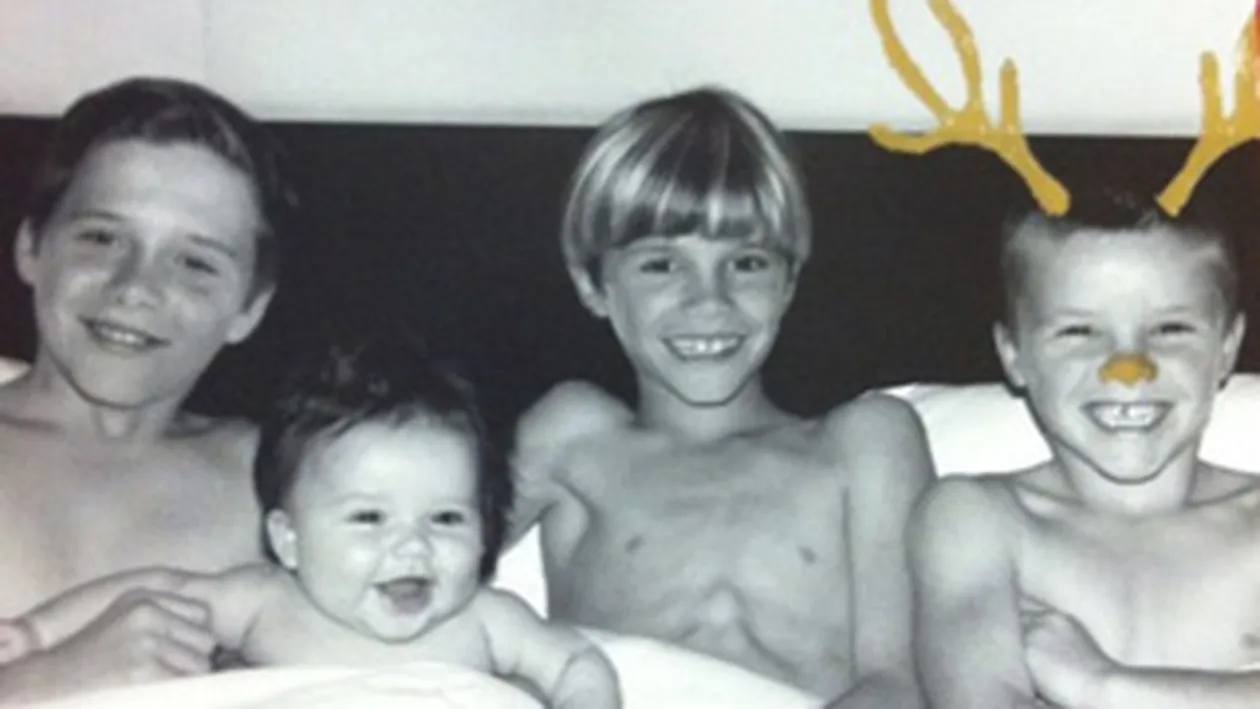 Ia uite ce felicitare trasnita a trimis familia Beckham rudelor si prietenilor, de Craciun!