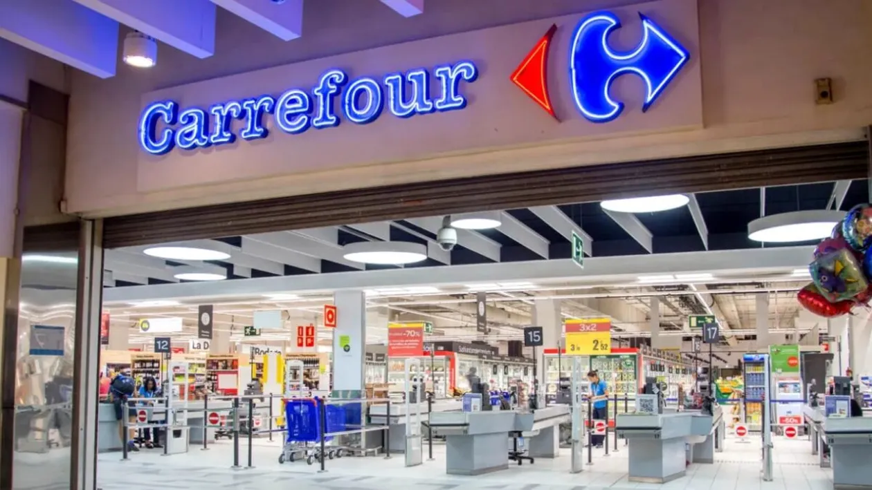 Un bărbat a fost încuiat într-un Carrefour toată noaptea. Cu ce a umplut bărbatul din Franța patru valize